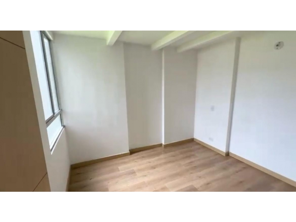 VENTA DE APARTAMENTO EN LA VIDA ES BELLA CON PARQUEADERO Y UTIL — foto 6