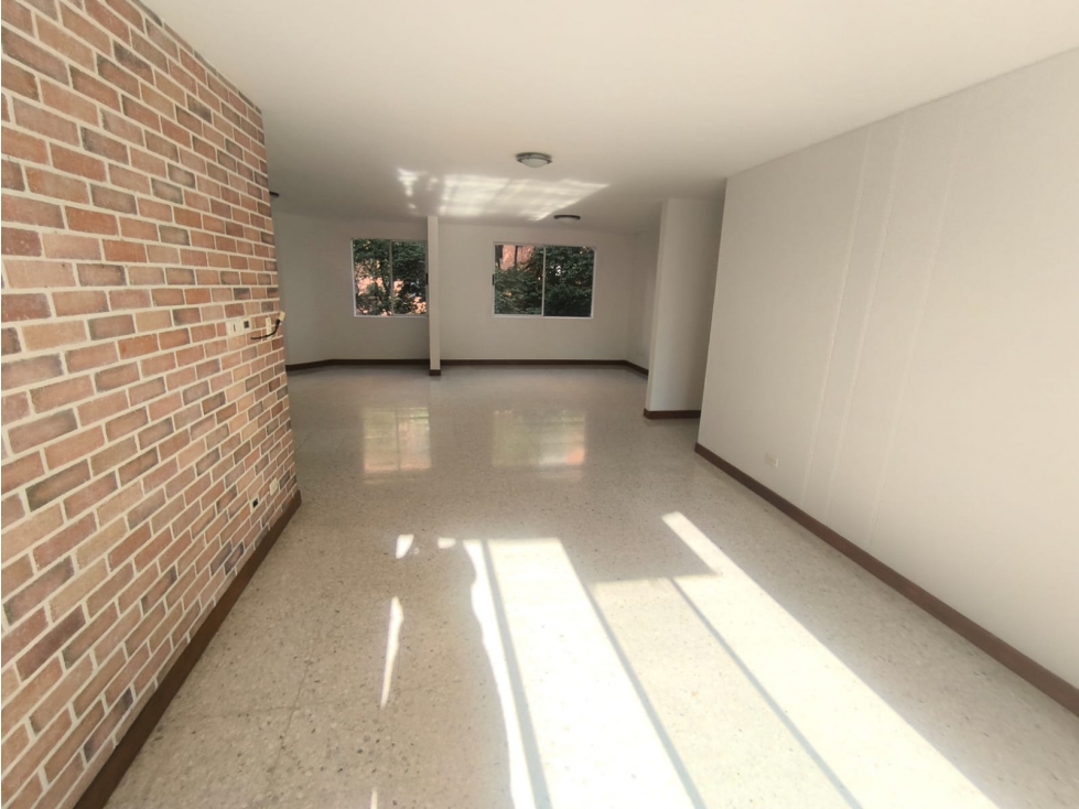 VENTA DE AMPLIO APARTAMNETO EN CASTROPOL — foto 5