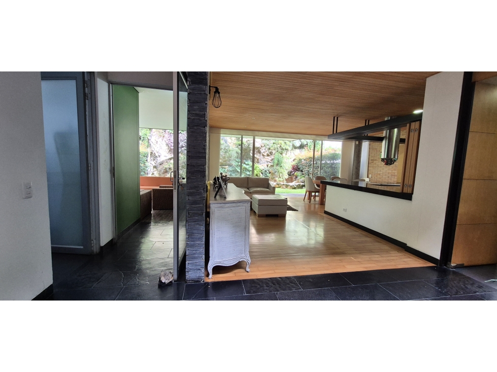 VENDO CASA EL POBLADO SAN LUCAS 4 ALCOBAS JARDIN INTERIOR — foto 5
