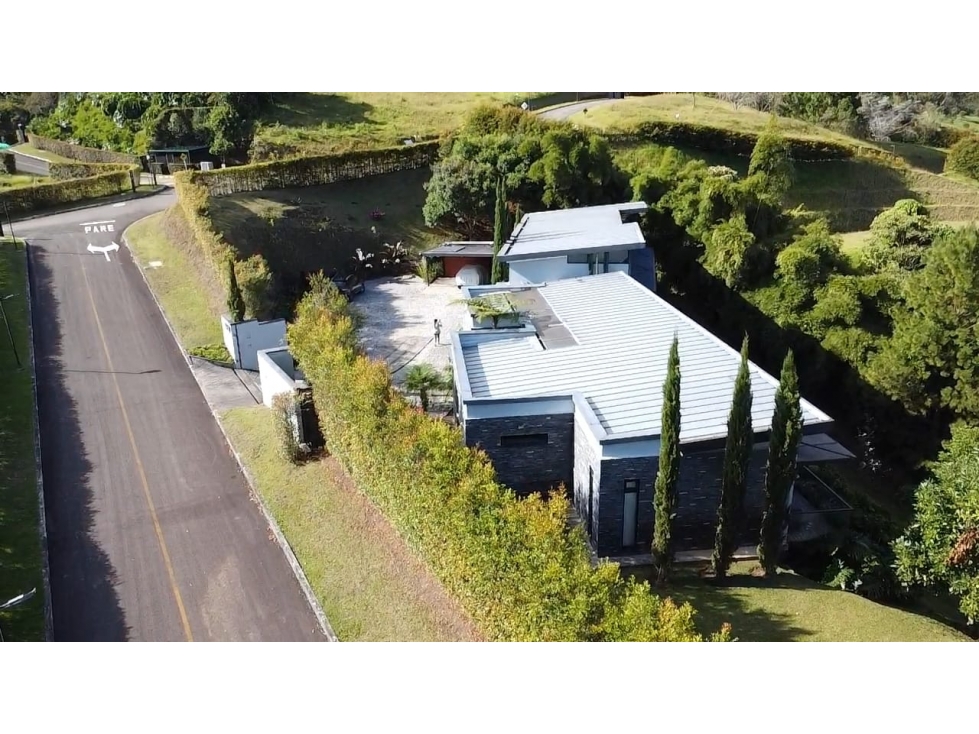 SE VENDE CASA CAMPESTRE EN LA CEJA VIA SAN ANTONIO DE PEREIRA — foto 3