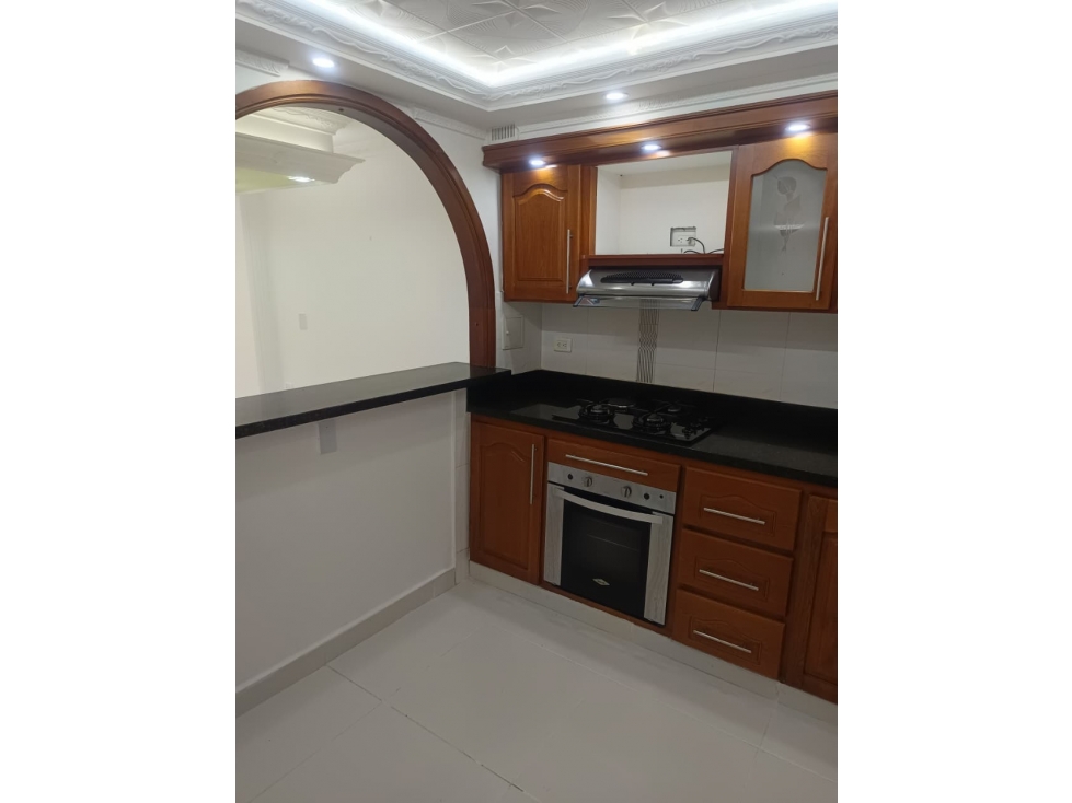VENTA DE CASA EN OBRERO BELLO 1ER PISO CON GARAJE "HERMOSA" — foto 2