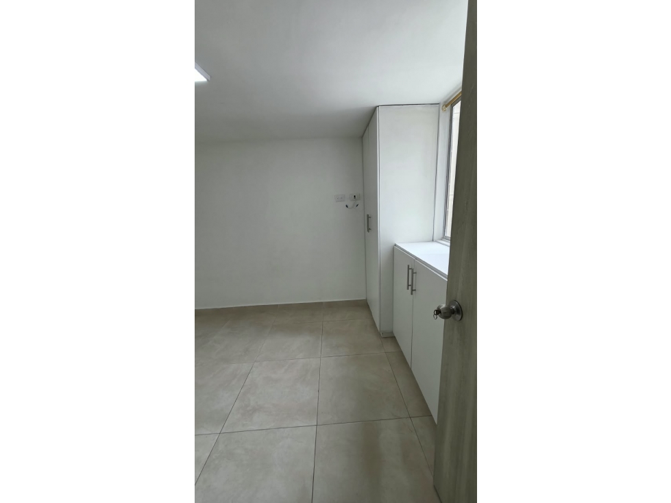 VENTA DE APARTAMENTO EN PARQUE ALTO CON EXCLENTES ACABADOS — foto 4