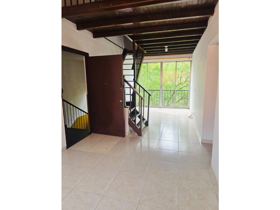 VENDO APARTAMENTO EN ITAGUI BARRIO SIMON BOLIVAR