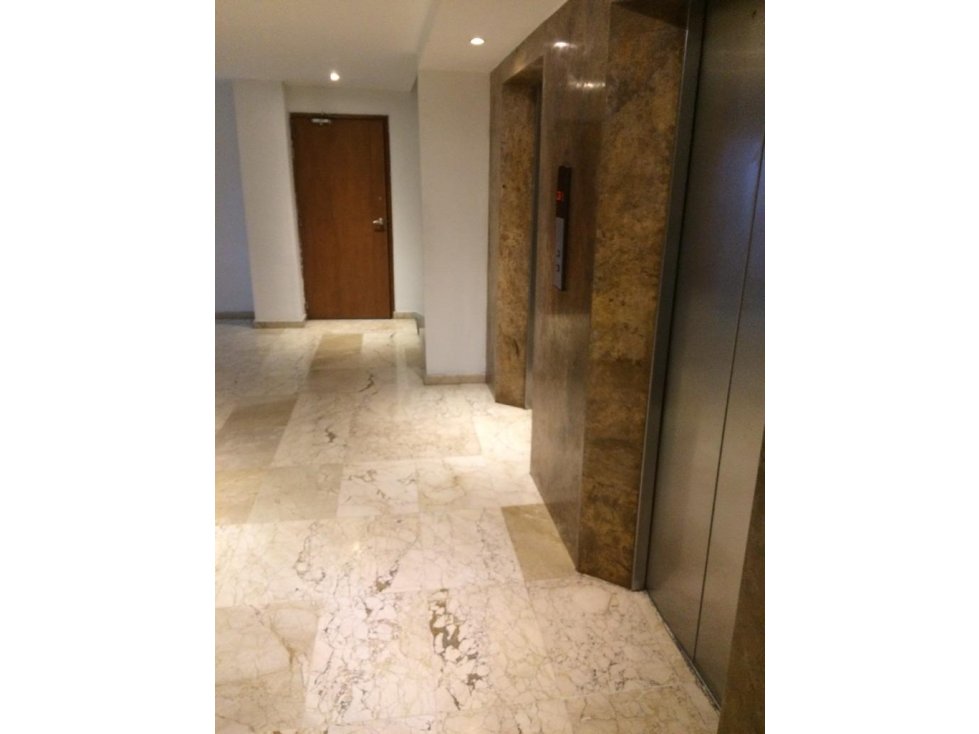 VENTA APARTAMENTO EN MANGA BEMARAL — foto 3
