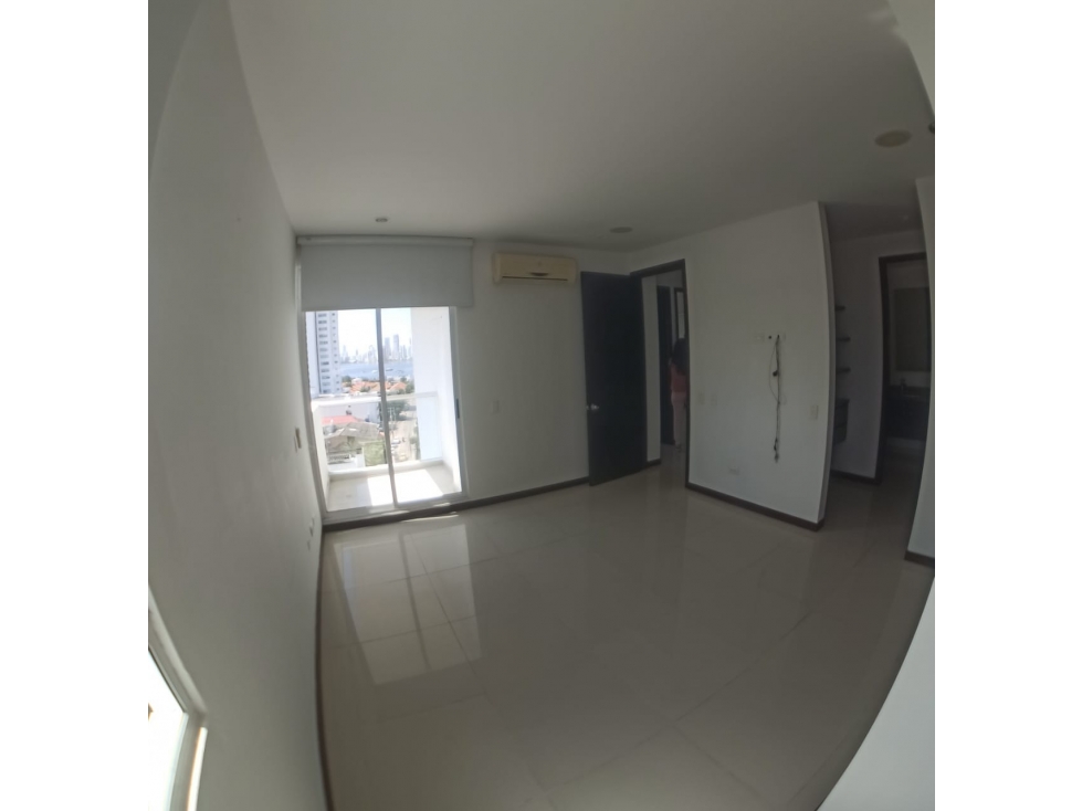 VENTA DE APARTAMENTO EN MANGA BARLOVENTO — foto 6