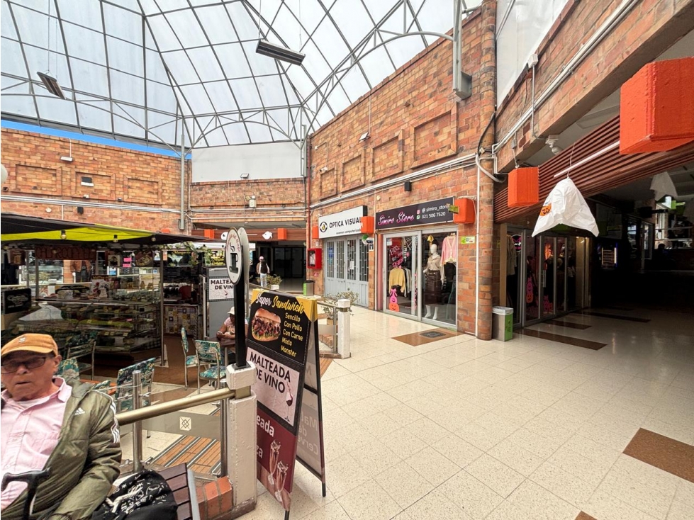 Arriendo local comercial en Subazar - 1