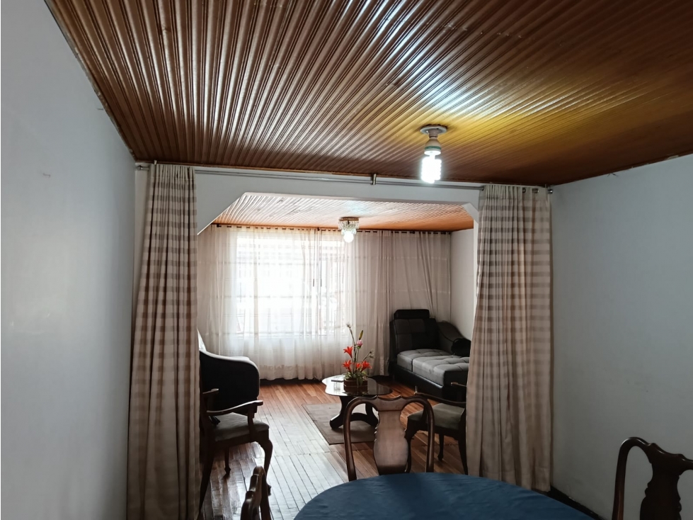Vendo casa en Facatativa, para habitar o edificio bien ubicada - 1