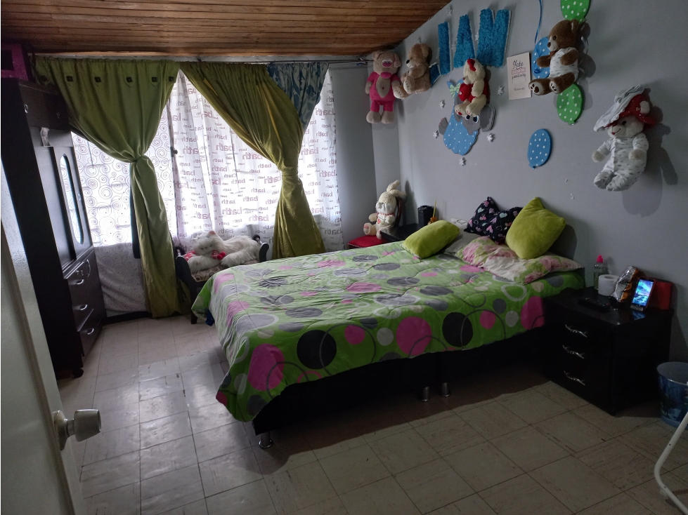 vendo casa en kennedy Carvajal rentando con 3 apartamentos — foto 5