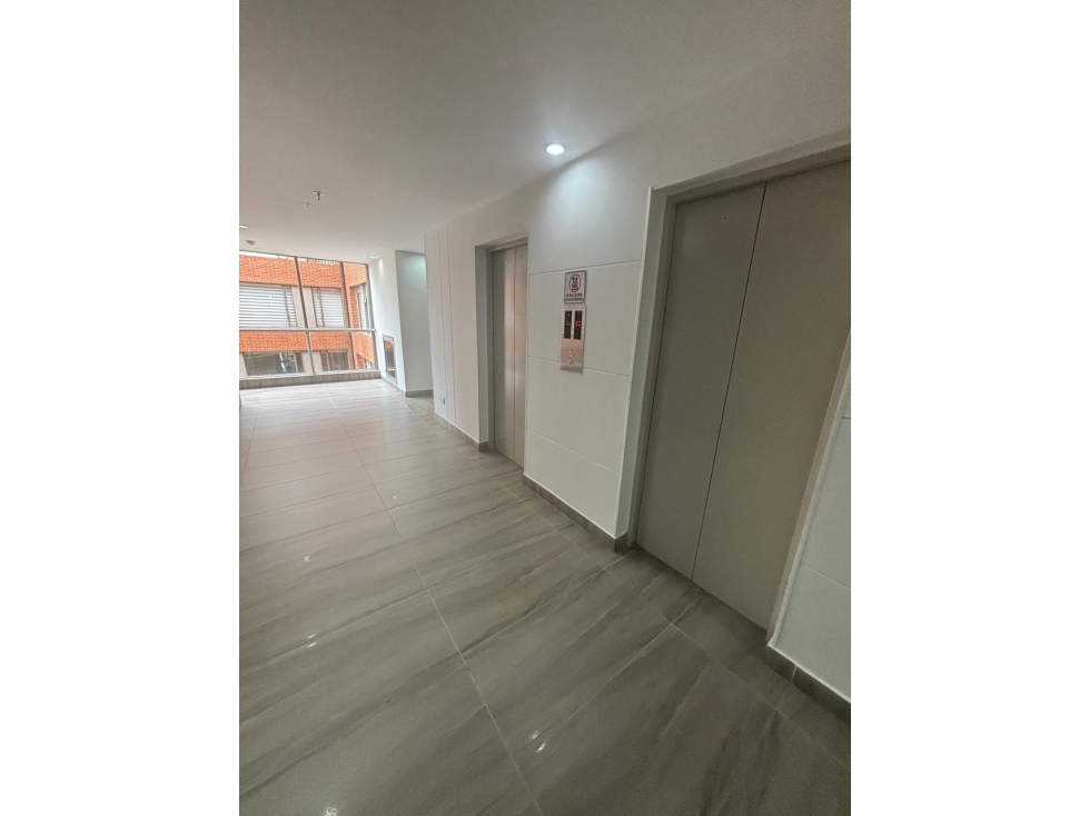 Vendo amplio apartamento amplio zona Salitre — foto 5