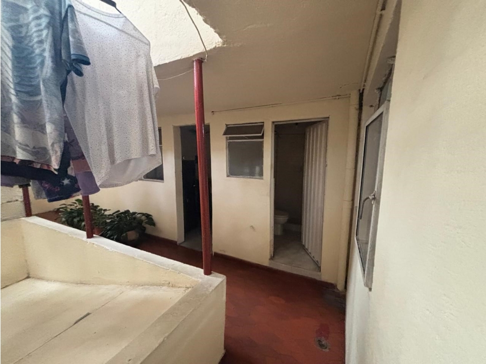 Vendo casa en las Ferias para proyecto o bodega — foto 2