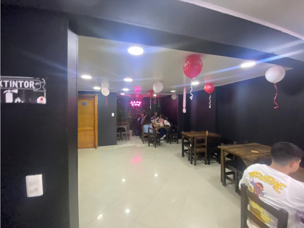Vendo asadero acreditado en Galerías, vendo el negocio no el local