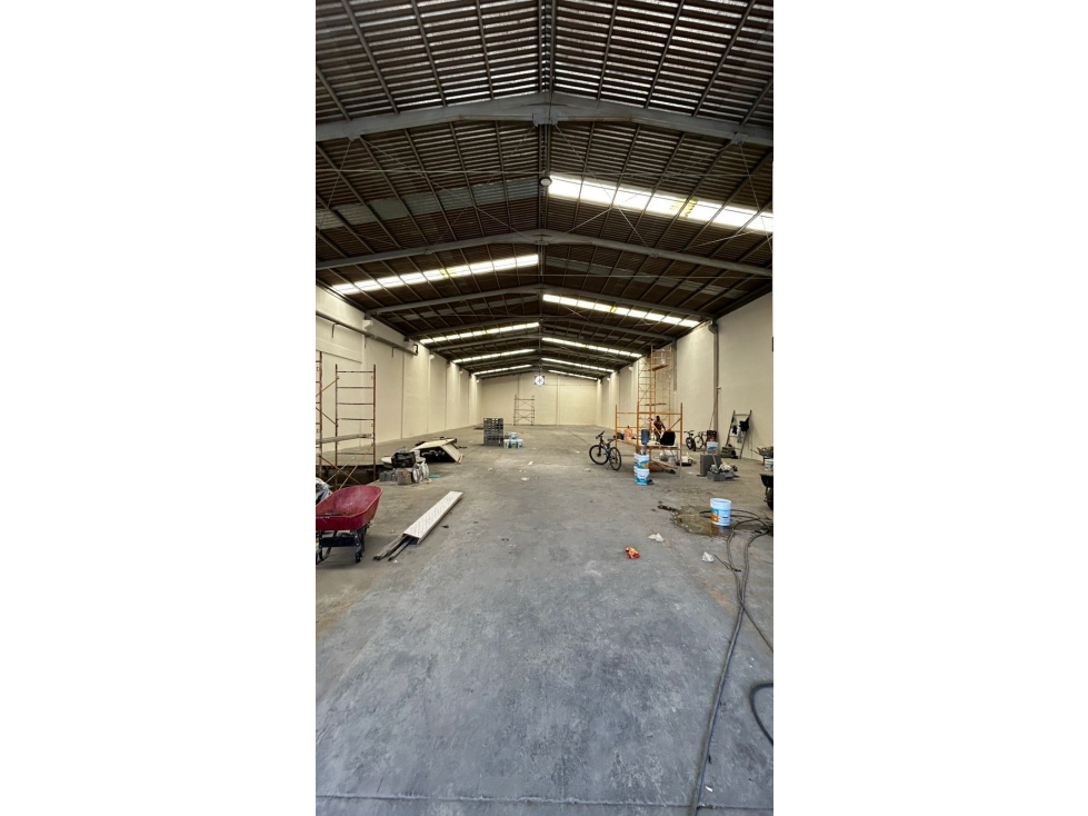 BODEGA EN APODACA A UNA CUADRA DE AV. MIGUEL ALEMAN — foto 2