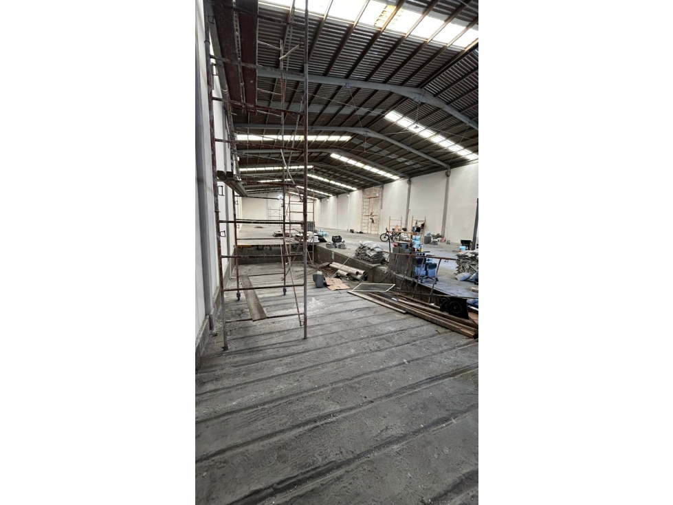 BODEGA EN APODACA A UNA CUADRA DE AV. MIGUEL ALEMAN — foto 3