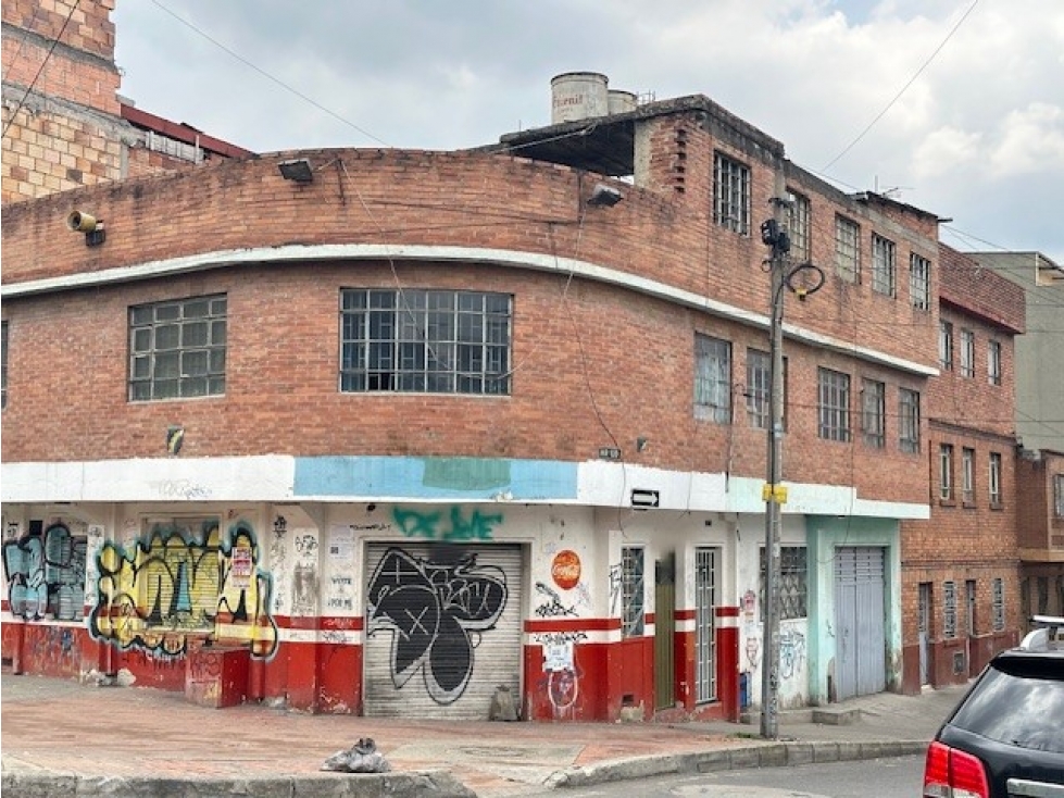 VENTA LOTES ESQUINEROS CON GRAN POTENCIAL EN AVENIDA PRINCIPAL — foto 2