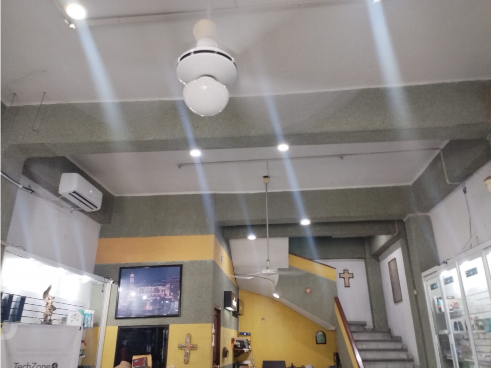 PROPIEDAD EN VENTA EXCELENTE UBICACION EN ZONA CENTRO VERACRUZ, VER. - 2