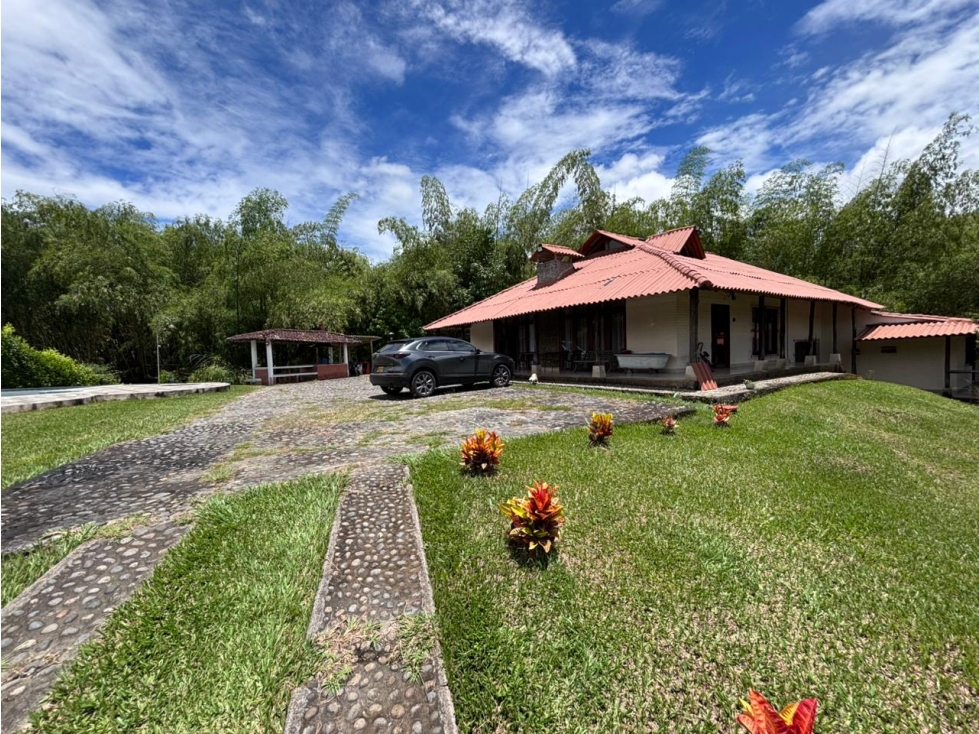 Casa campestre en venta - Cerritos — foto 2