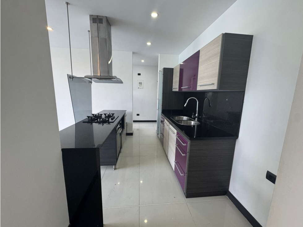 Apartamento disponible para venta - Pinares