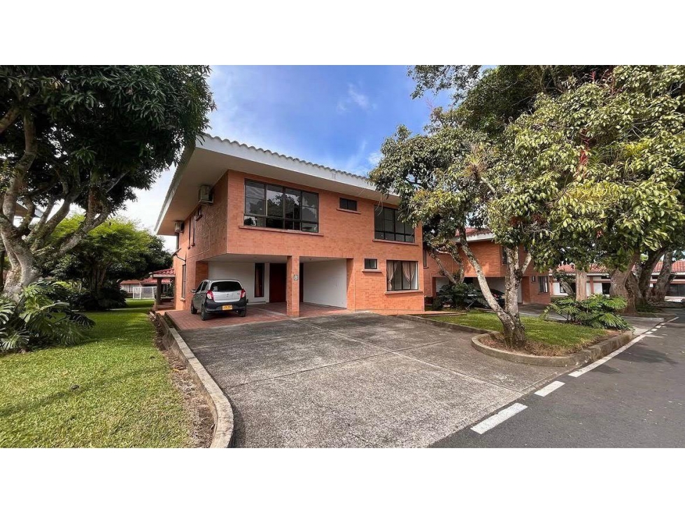 Casa campestre disponible para venta - Cerritos