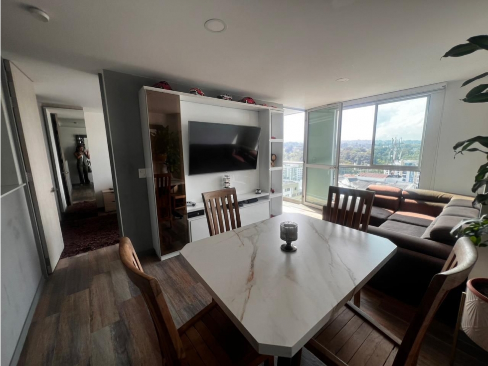 Apartamento Amoblado en venta - Pereira - Sector Pinares