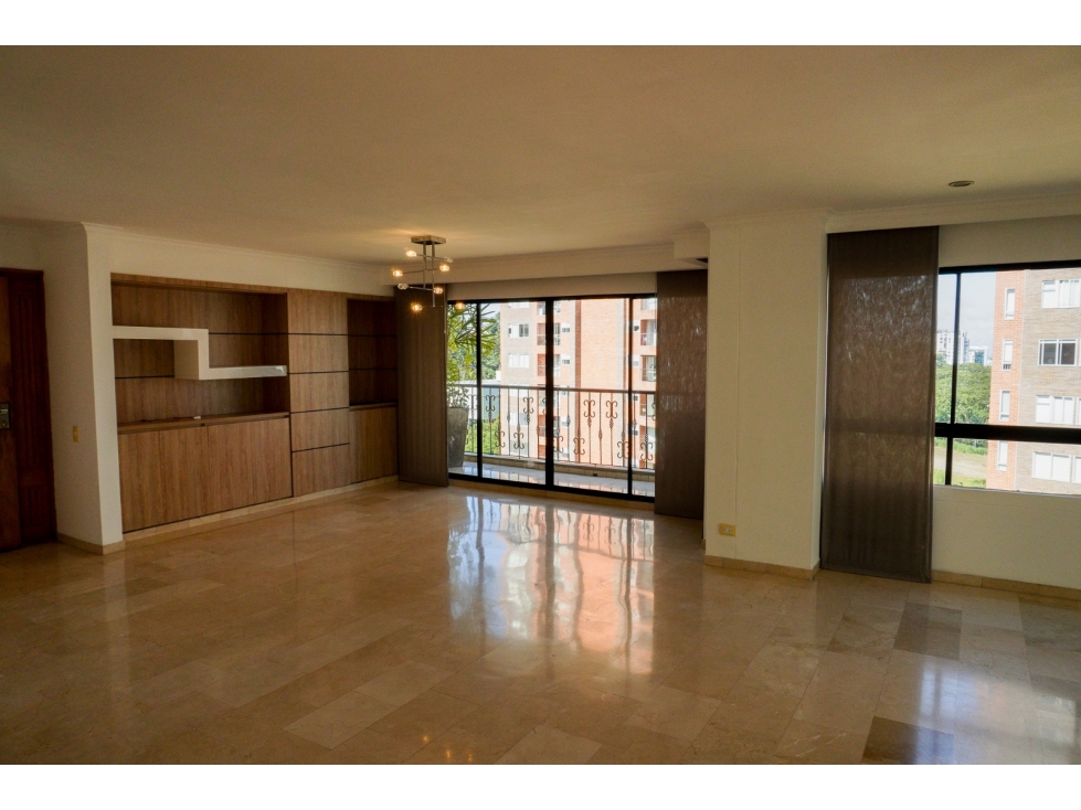 Apartamento en venta - Pinares