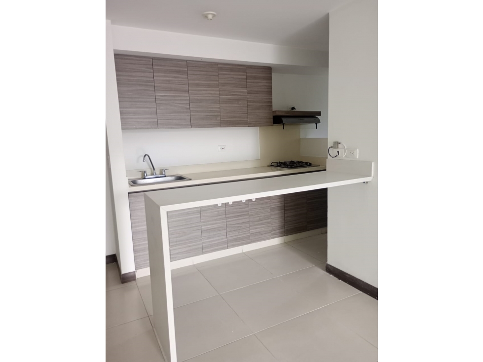 SE VENDE APTO - CIUDAD JARDIN PEREIRA? — foto 2