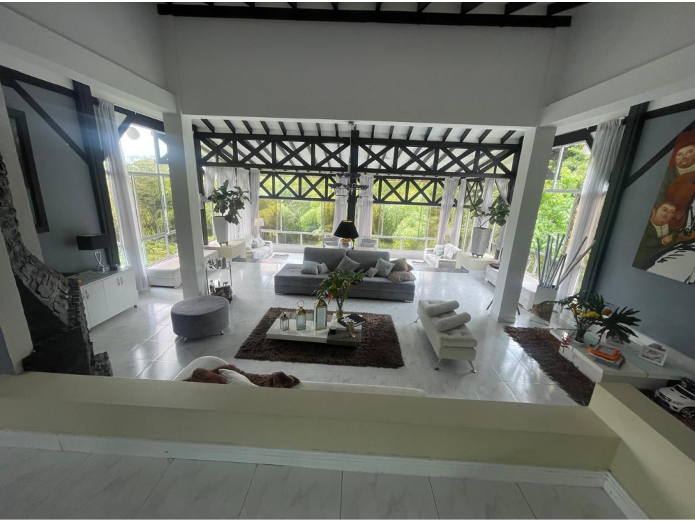 Se vende hermosa casa y 2 lotes Vía Armenia