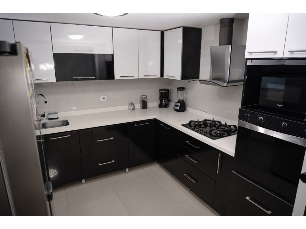 Casa esquinera en venta Corales, sector Cuba, Pereira — foto 4