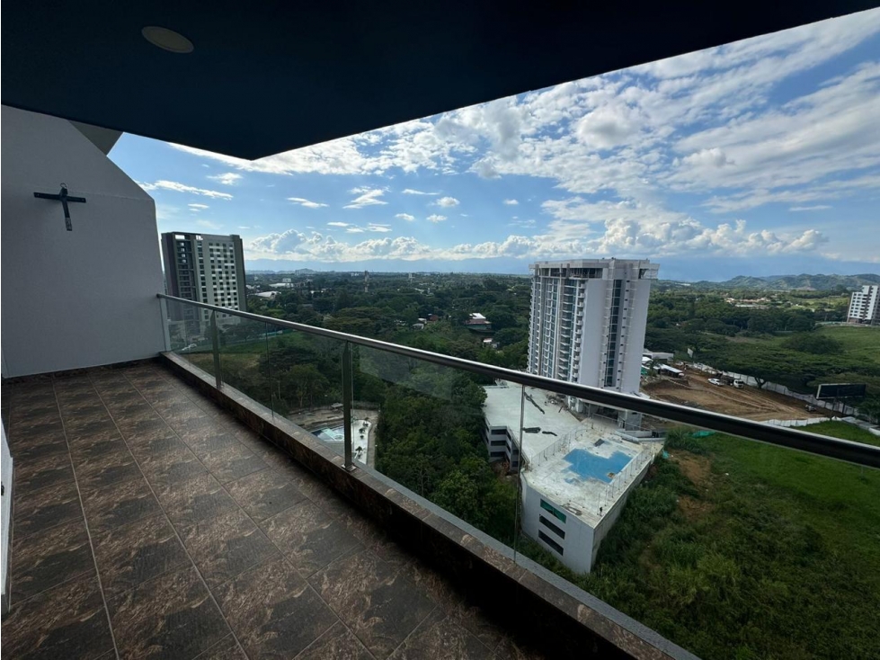 Apartamento dúplex tipo penthouse amoblado en alquiler Cerritos