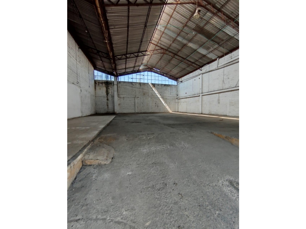 EN VENTA BODEGA DOSQUEBRADAS - 5