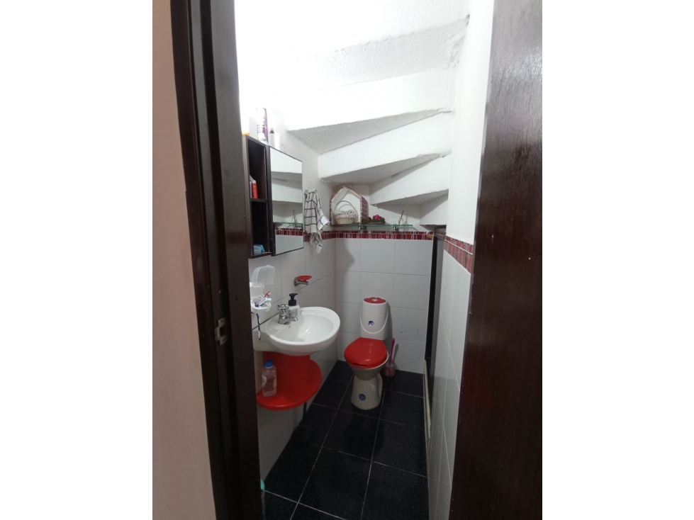 HERMOSA CASA EN VENTA - SECTOR SANTA ISABEL — foto 5