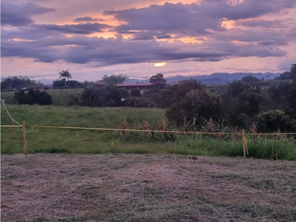 SE VENDE LOTE EN MORELIA