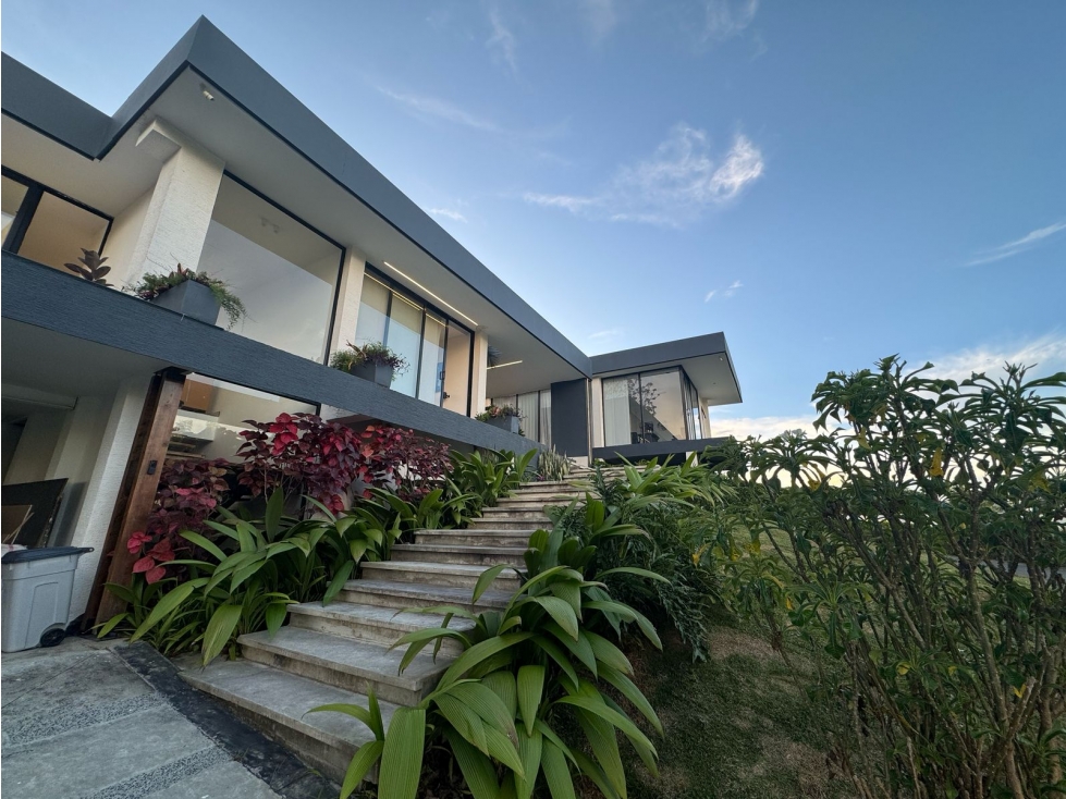 SE VENDE CASA - MALABAR CERRITOS?