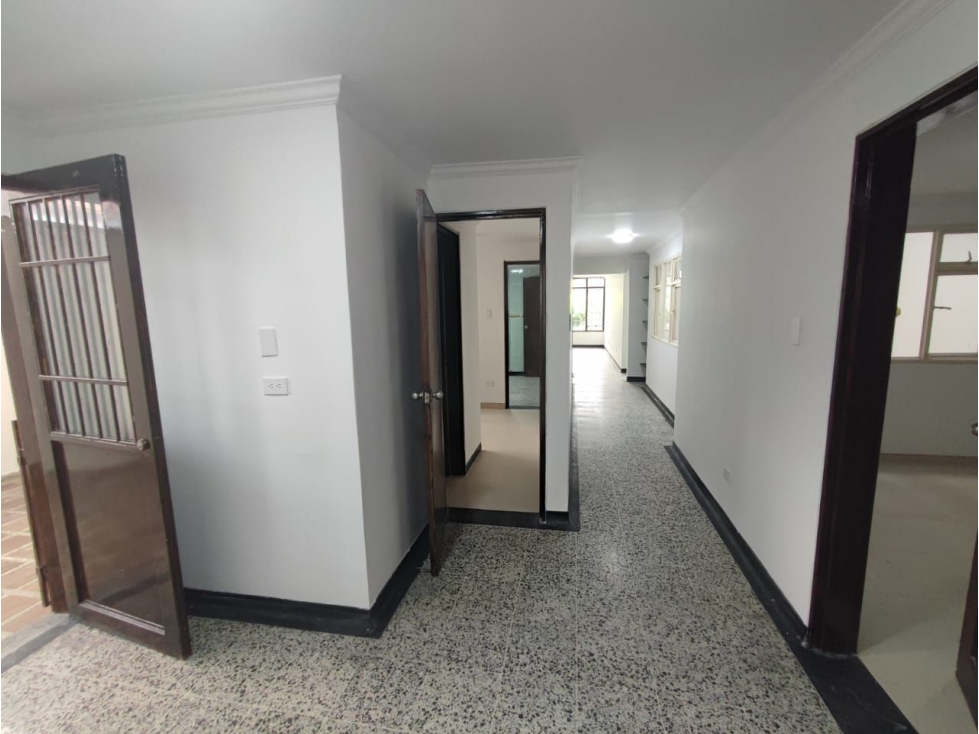 Casa en Venta / Renta x Piso - Pereira - Sector Av 30 de Agosto — foto 5