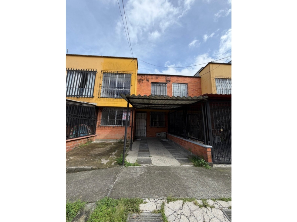 SE VENDE CASA EN CANEY DOSQUEBRADAS