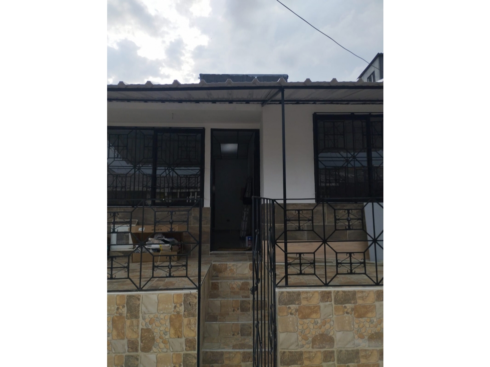 VENDO CASA EN SANTA ISABEL DOSQUEBRADAS