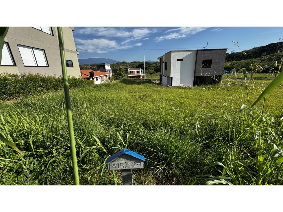 SE VENDE LOTE EN POBLADO BRISAMAR - 2