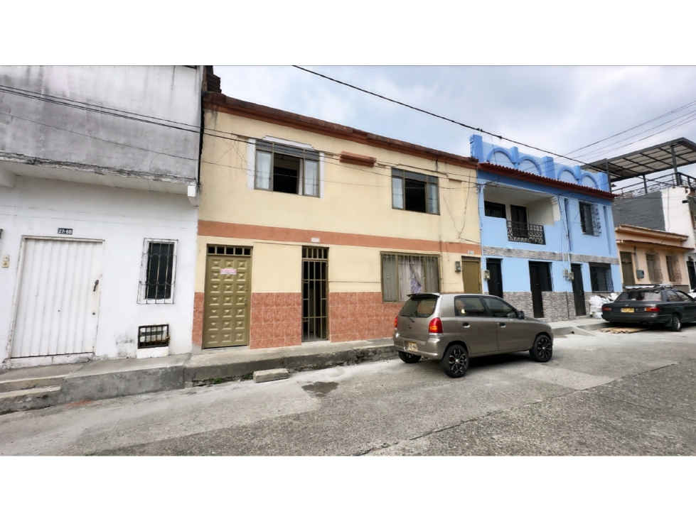 SE VENDE CASA EN EL CENTRO PEREIRA