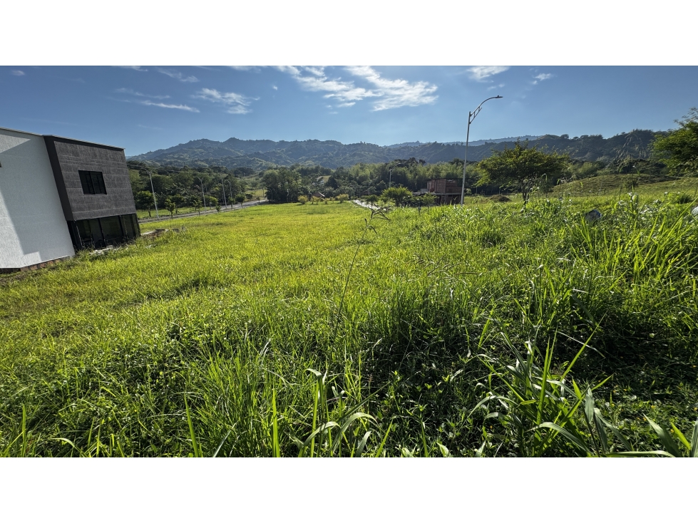SE VENDE LOTE EN POBLADO BRISAMAR - 4