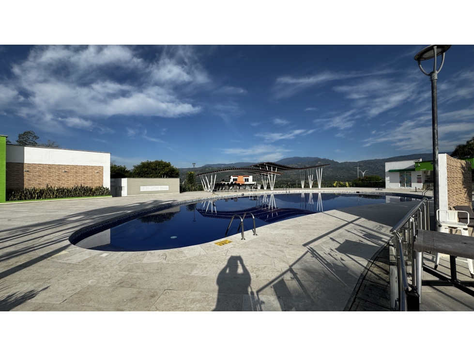 VENDO HERMOSO LOTE EN POBLADO BRISAMAR - 1