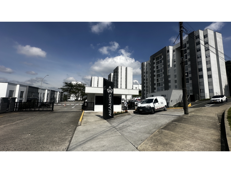 VENDO HERMOSO APARTAMENTO EN ALCÁZARES PEREIRA