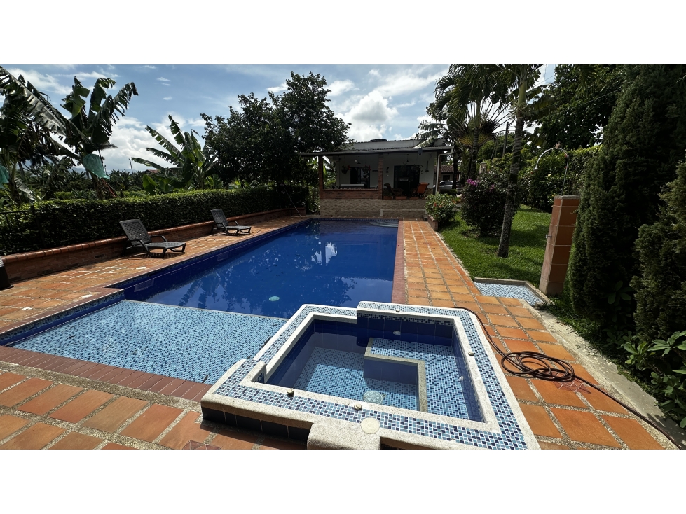FINCA DE ALQUILER POR DIAS MORELIA #1 - PEREIRA