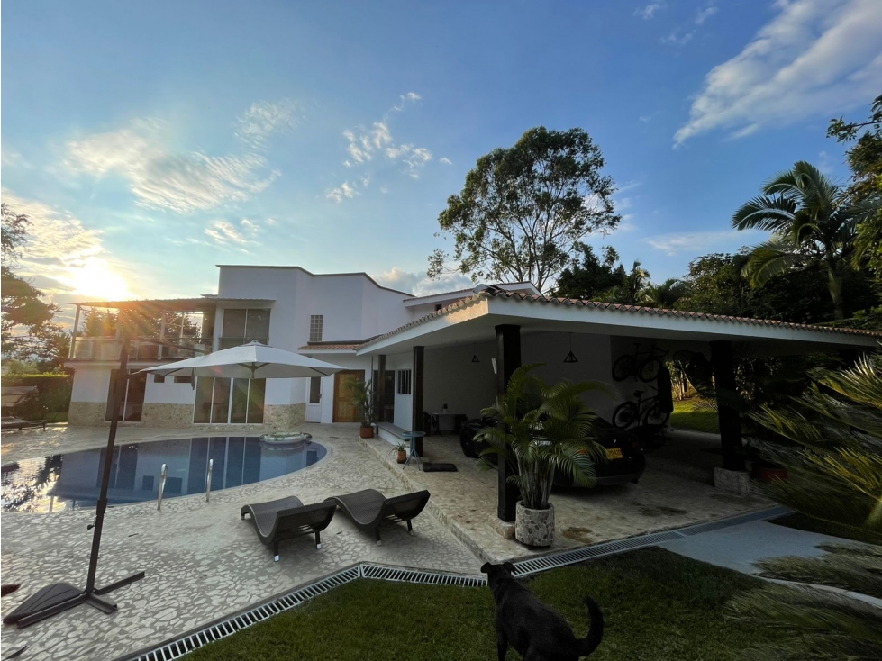 SE VENDE CASA CAMPESTRE EN CERRITOS PEREIRA