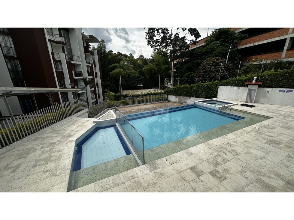 VENDO HERMOSO PENTHOUSE EN SAN SEBASTIAN PEREIRA — foto 2