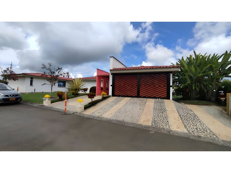 SE VENDE CASA CAMPESTRE EN EL CERRITOS PEREIRA