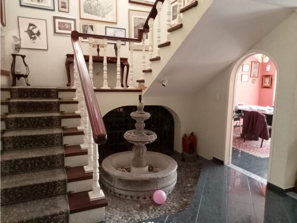 HERMOSA RESIDENCIA EN COLINAS DEL BOSQUE — foto 6