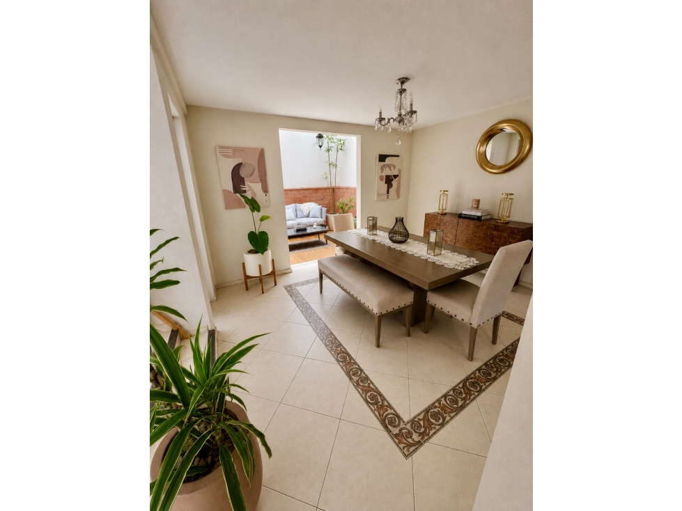 HERMOSA CASITA DE REVISTA