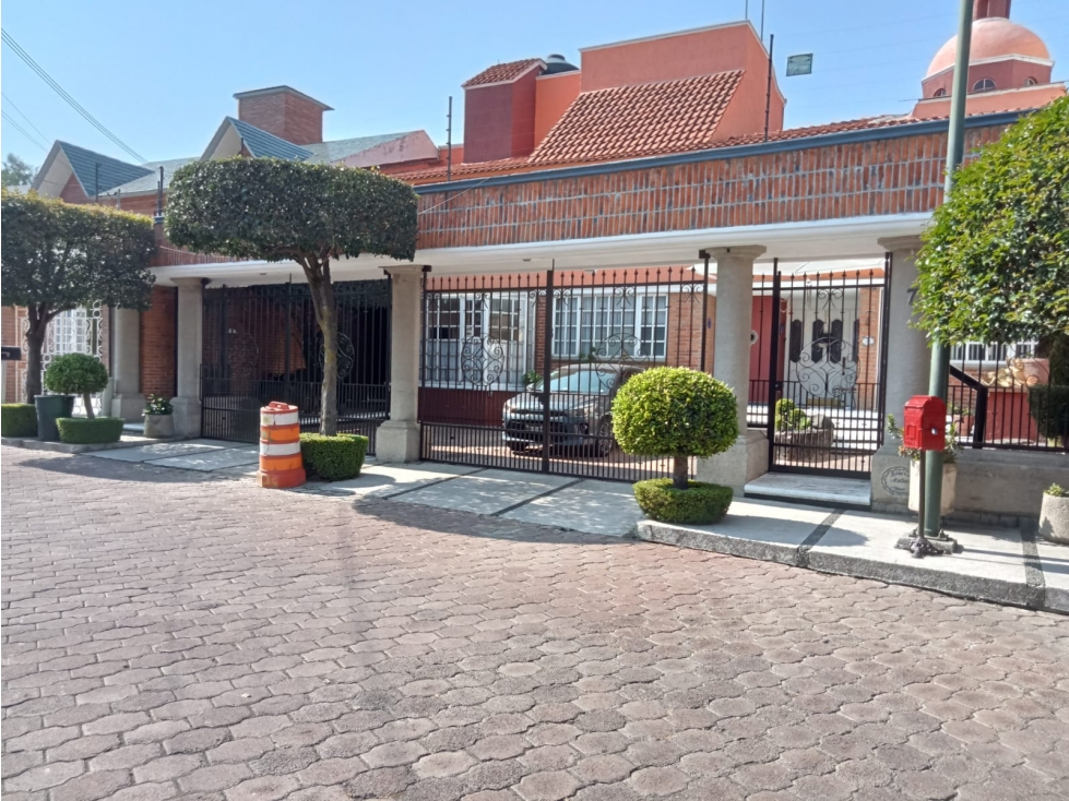 HERMOSA RESIDENCIA EN COLINAS DEL BOSQUE — foto 4