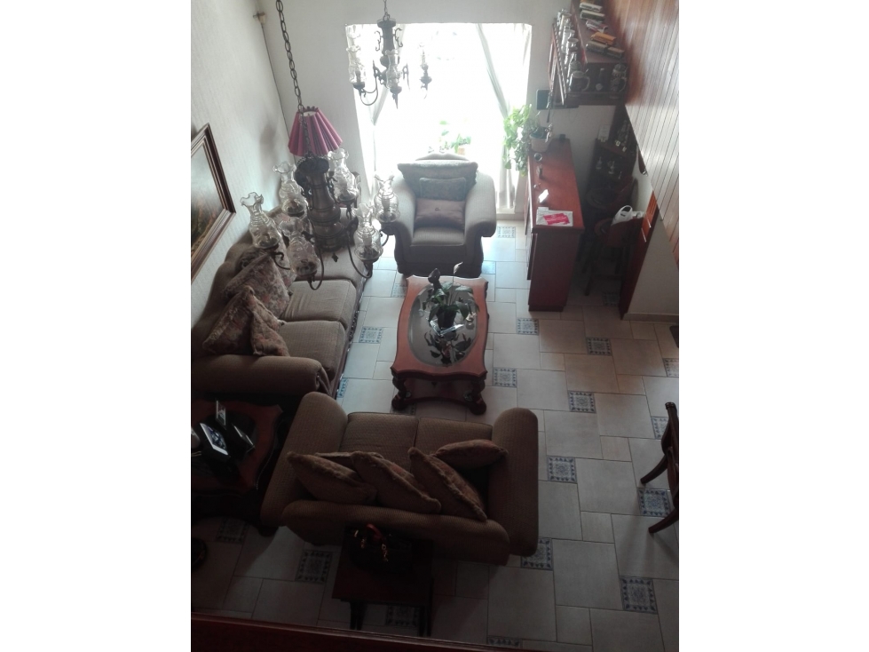 BONITA Y FUNCIONAL CASA CON BUENOS ESPACIOS — foto 6