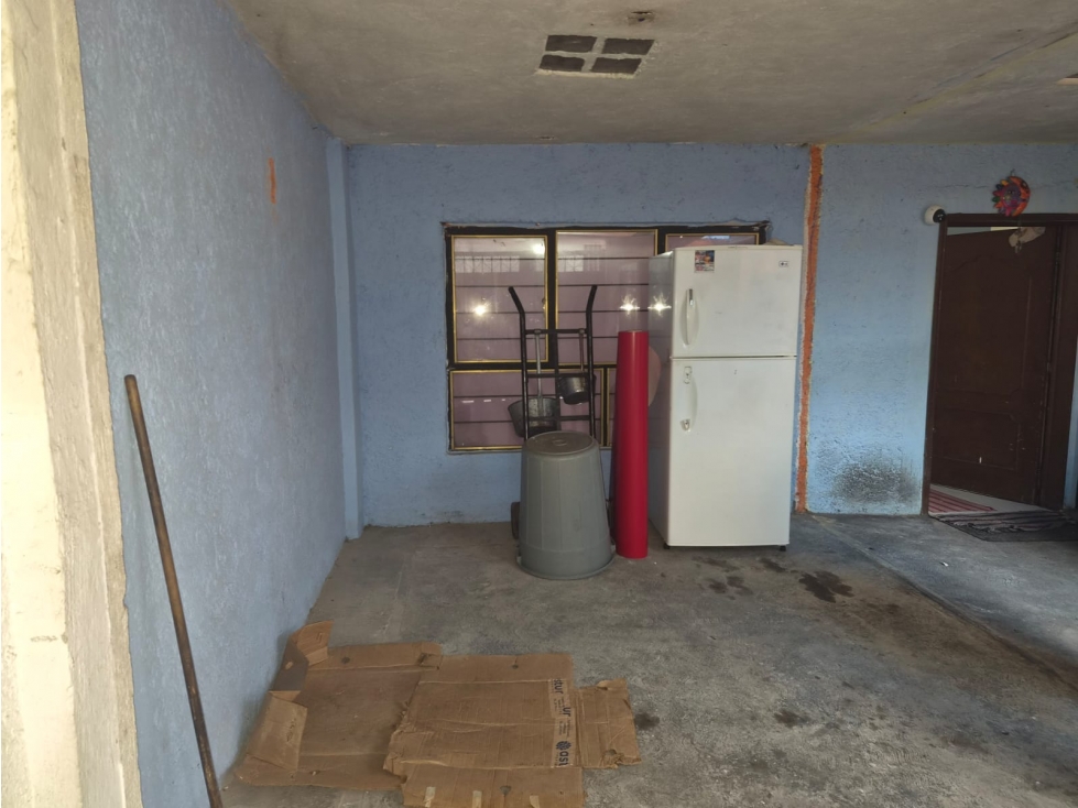 CASA DE OPORTUNIDAD CON DOS LOCALES COMERCIALES — foto 6