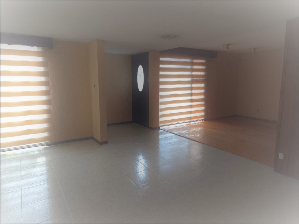 Estupenda Casa para remodelar con gran Jardín de 233 metros — foto 4